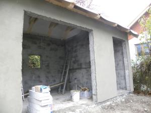 Dobrina - Vukova domačija, nova stavba z delno ometanim ostenjem, november 2018